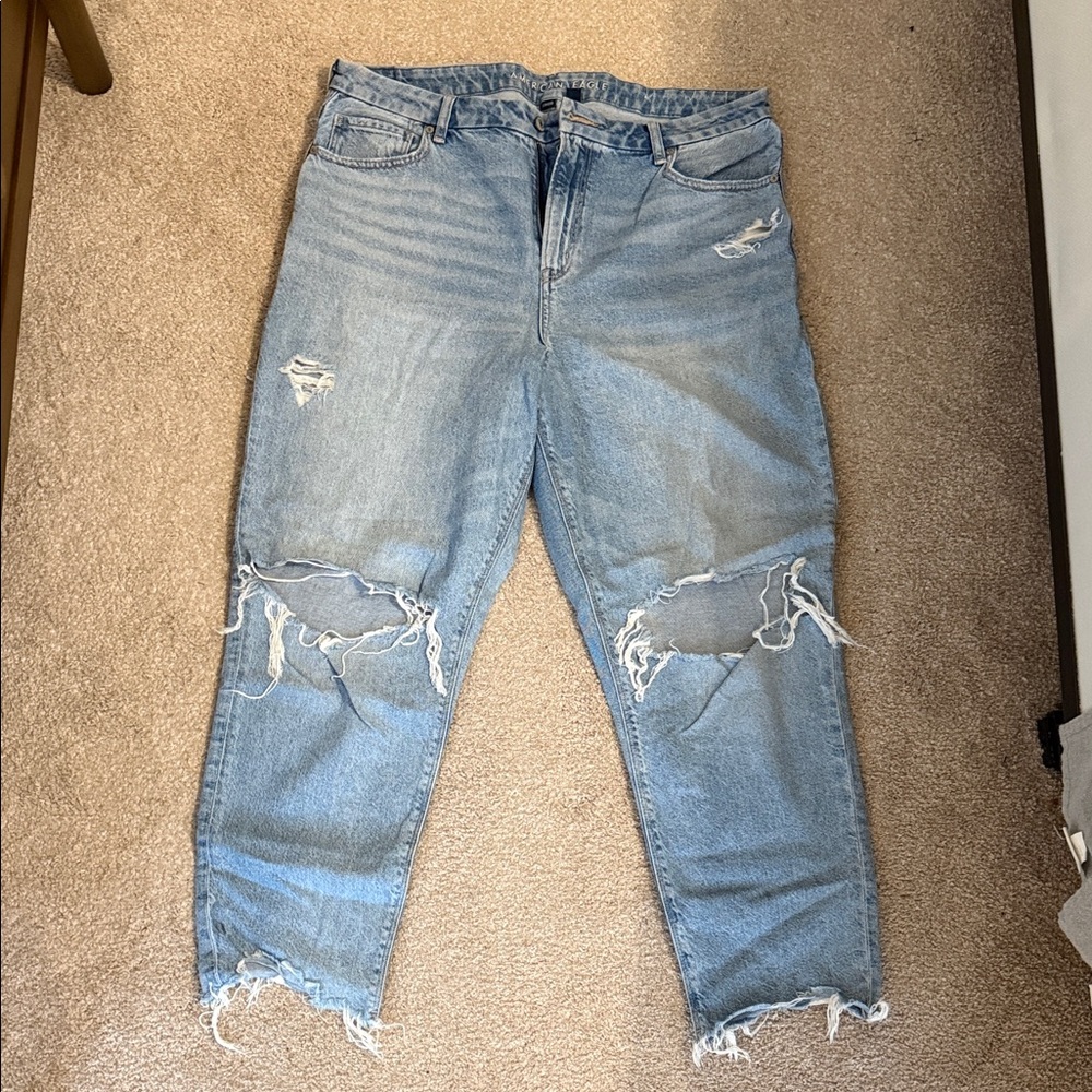 American Eagle Outfitters Light Blue Denim Jeans